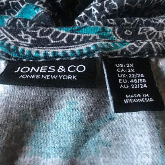 Jones & Co Plus Size Long flowy Top 2X - Picture 2 of 3